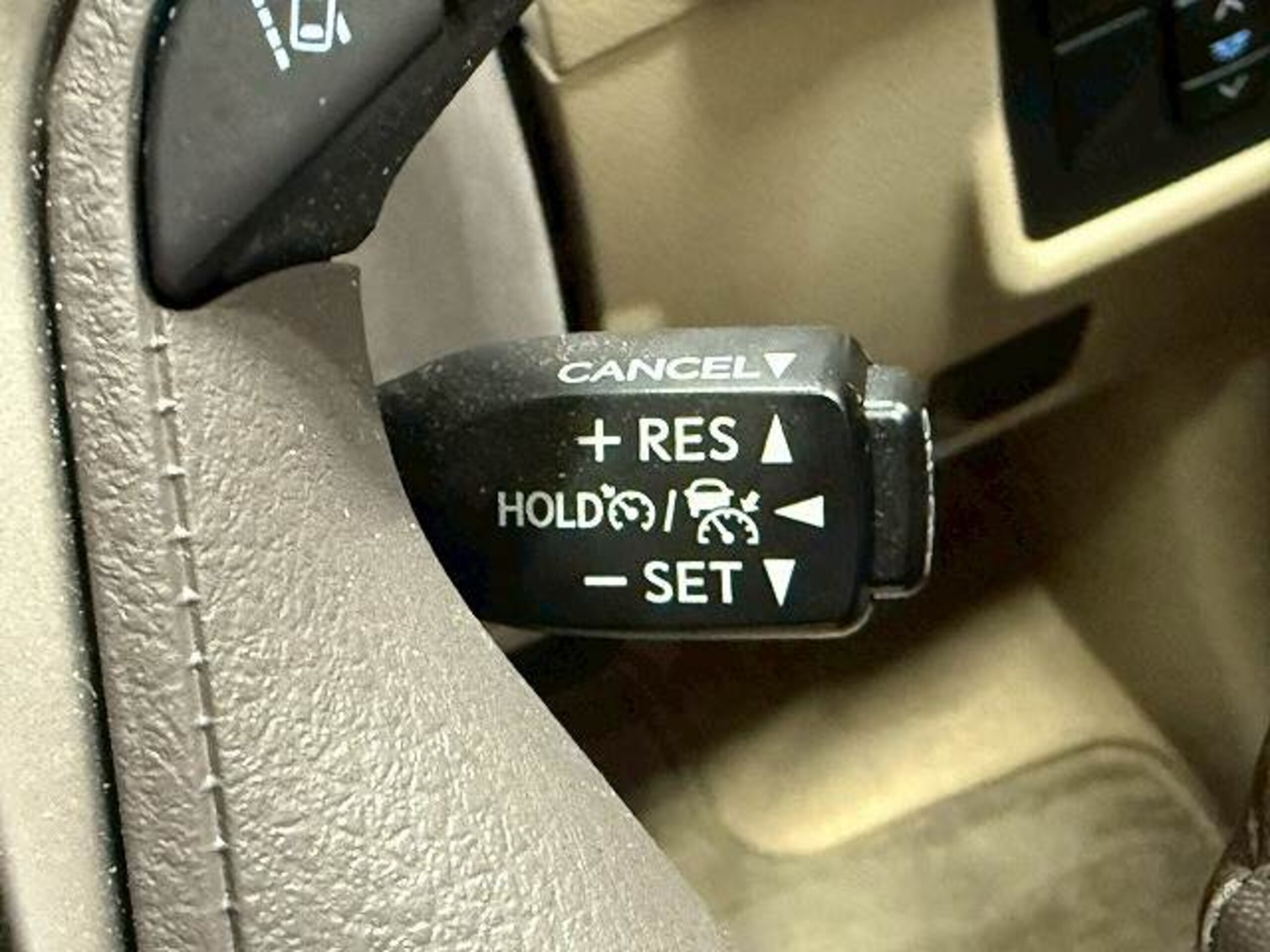 Toyota Land Cruiser Prado 2.7 TX L Package Matte Black Edition 4WD — photo 7