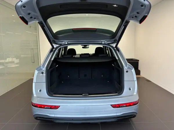 Audi Q5 40 TDI quattro advanced Black Styling Package — photo 7