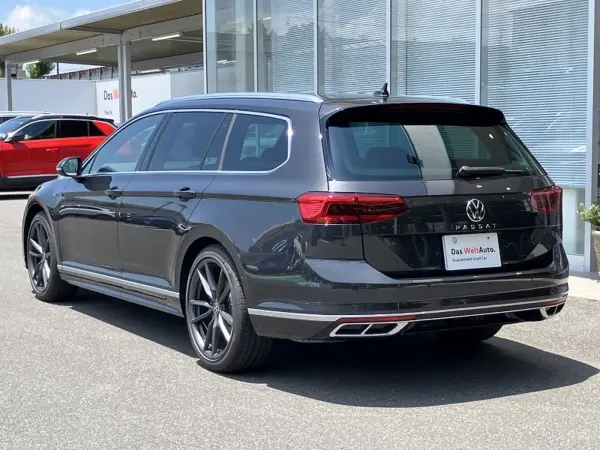 2024 Volkswagen Passat — photo 3