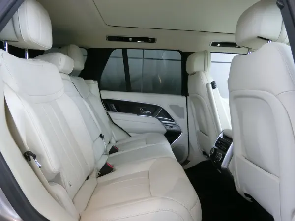 Land Rover Range Rover HSE 3.0L D300 Standard Wheelbase Diesel Turbo 4WD Certified Used Car Diesel HUD Seat HC (Batumi Gold) — photo 9