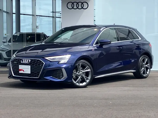 Audi A3 Sportback 40 TFSI Quattro S Line 4WD — thumbnail 1