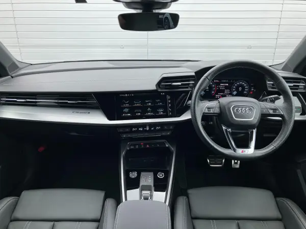 2023 Audi A3 Sportback — photo 2