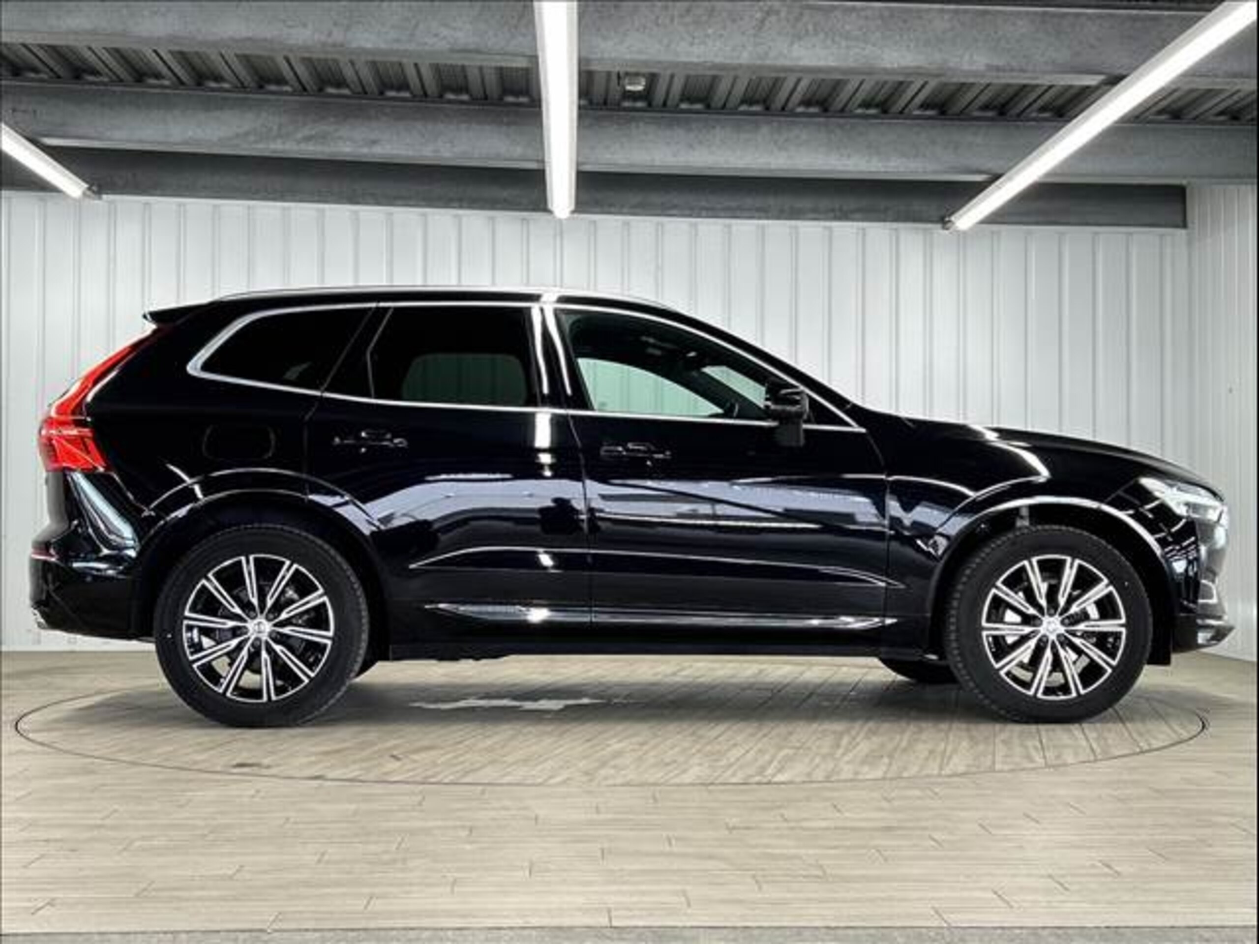 Volvo XC60 B5 AWD Inscription 4WD — photo 8