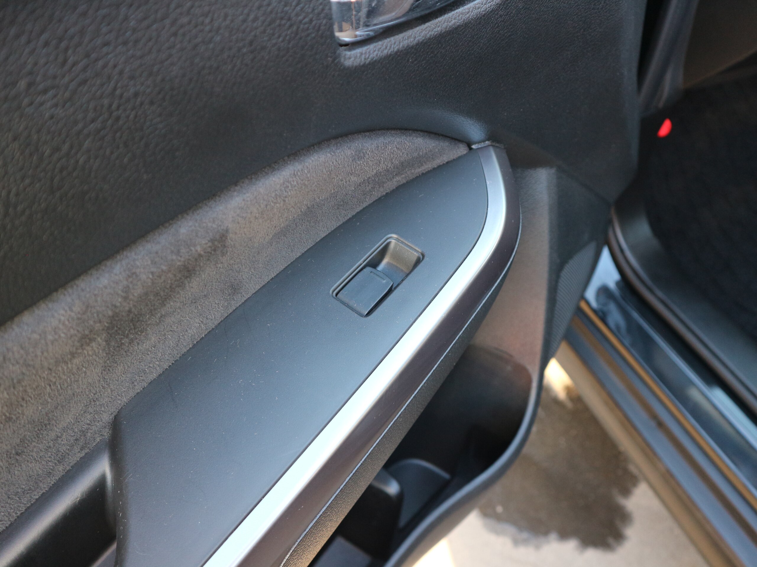 Suzuki Escudo 1.5 4WD — photo 8