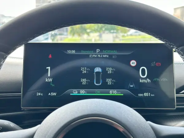 BYD Seal Official Import - Includes Dash Cam, ETC, Charging Cable, V2L Cable (Arctic Blue) — photo 9