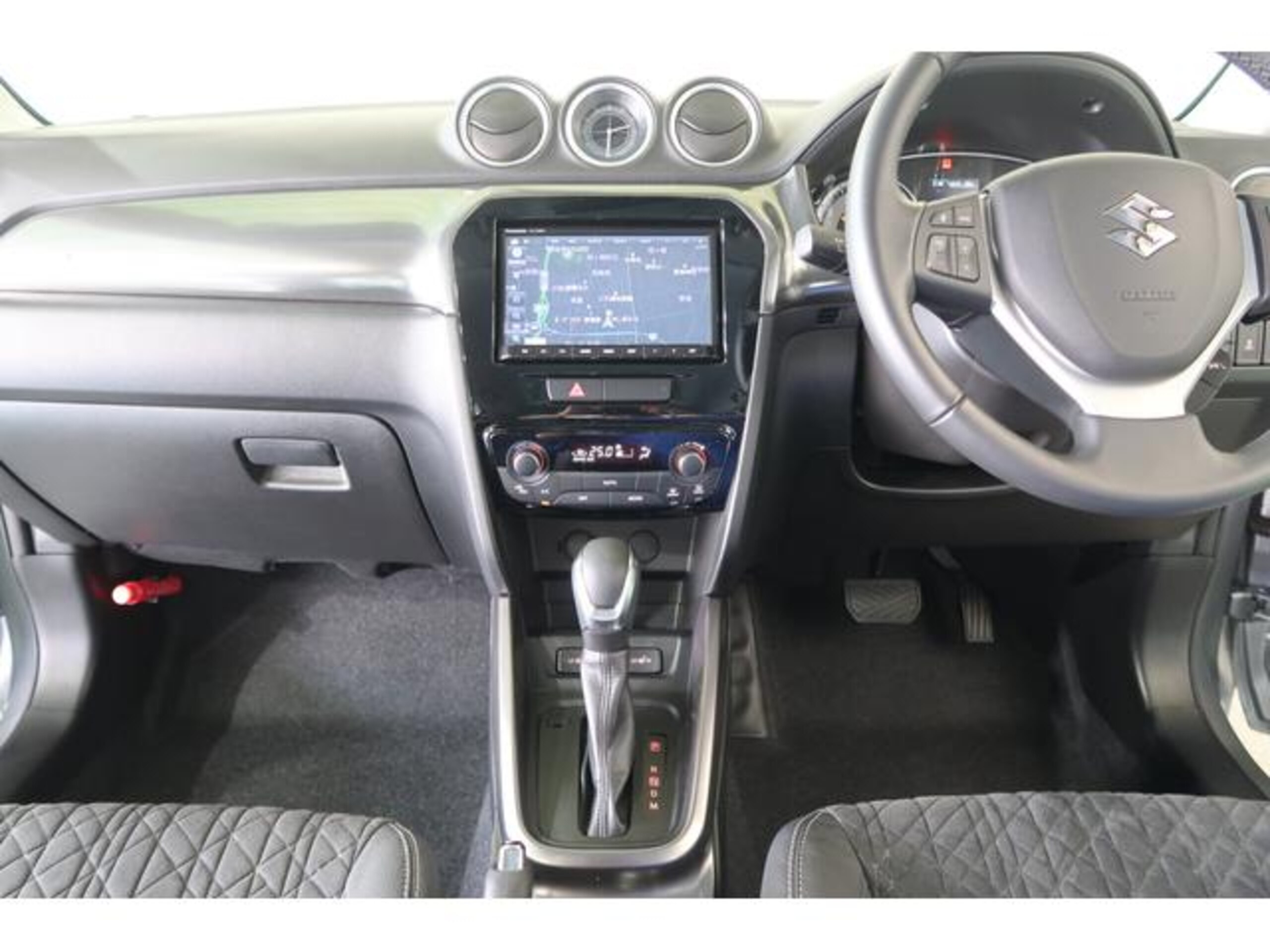 Suzuki Escudo 1.5 4WD — photo 8