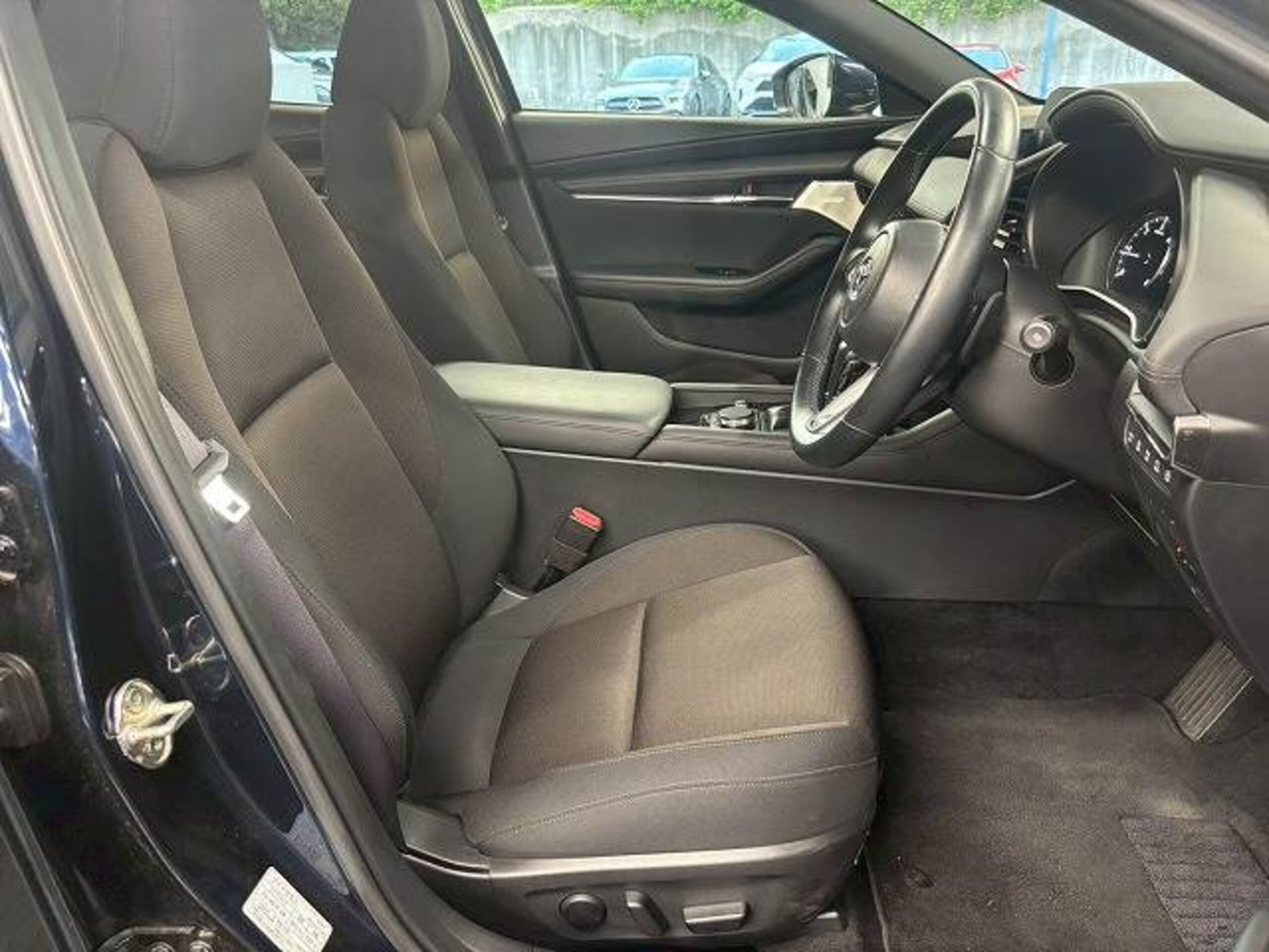 Mazda MAZDA3 Fastback 1.8 XD Proactive Touring Selection Diesel Turbo — photo 7