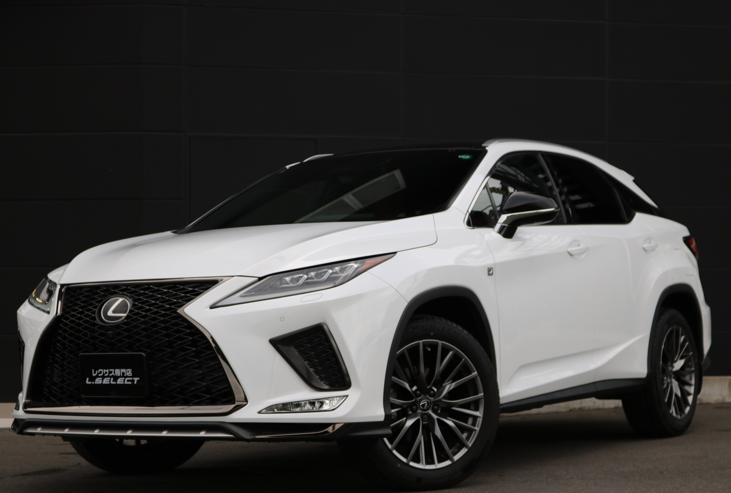 2020 Lexus Rx — photo 2