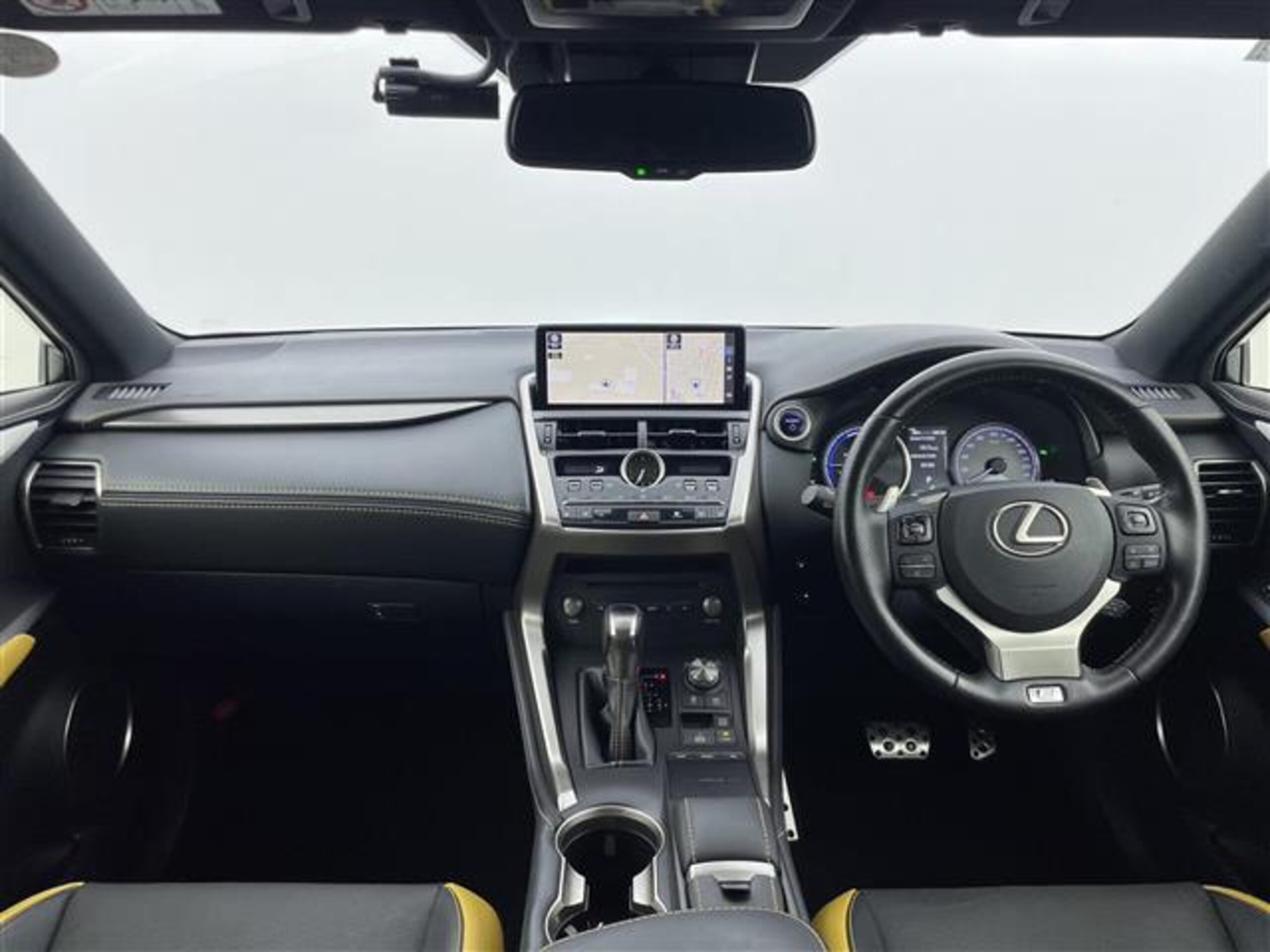 2020 Lexus Nx — photo 2