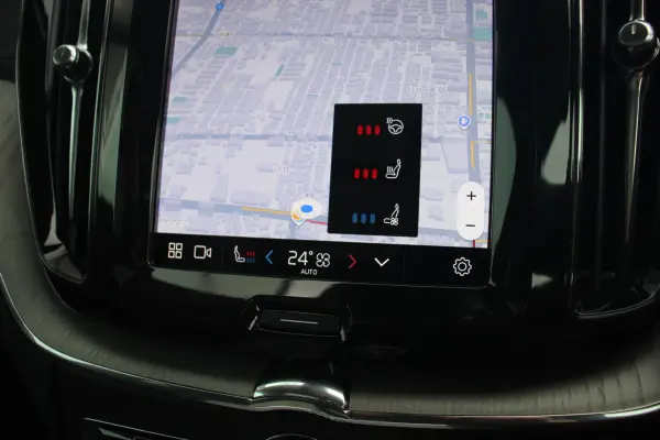 Volvo XC60 Ultra B5 AWD Dark Edition 4WD Sunroof 4WD Seat Heater Ventilation Function with MT Mode Surround View Camera Adaptive Cruise Control (Vapor Gray Metallic) — photo 7