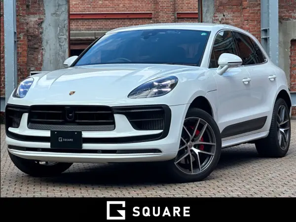 Porsche Macan S PDK 4WD One Owner / Sport Chrono Package / Lane Keep Assist / Adaptive Cruise Control / Genuine 20-inch Wheels / Genuine Navigation / Memory Leather Seats / Seat Heaters / LED Headlights / Parking Assist / Apple CarPlay (White) — thumbnail 1