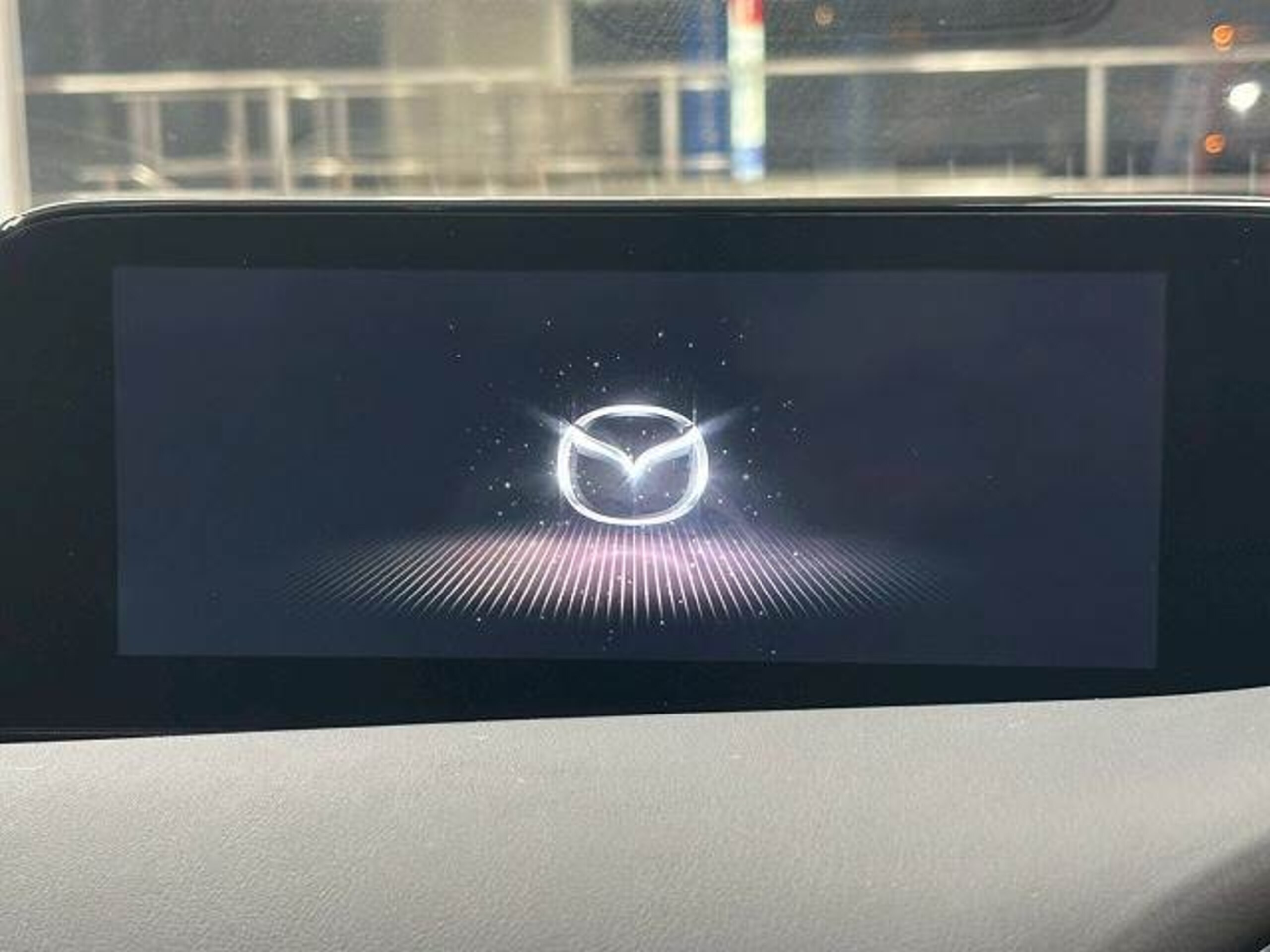 2021 Mazda 3 Fastback — photo 2