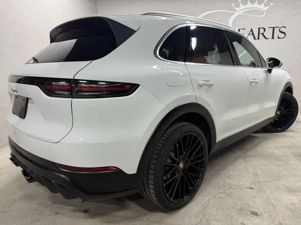2018 Porsche Cayenne — photo 2 | Tuminion Kenya