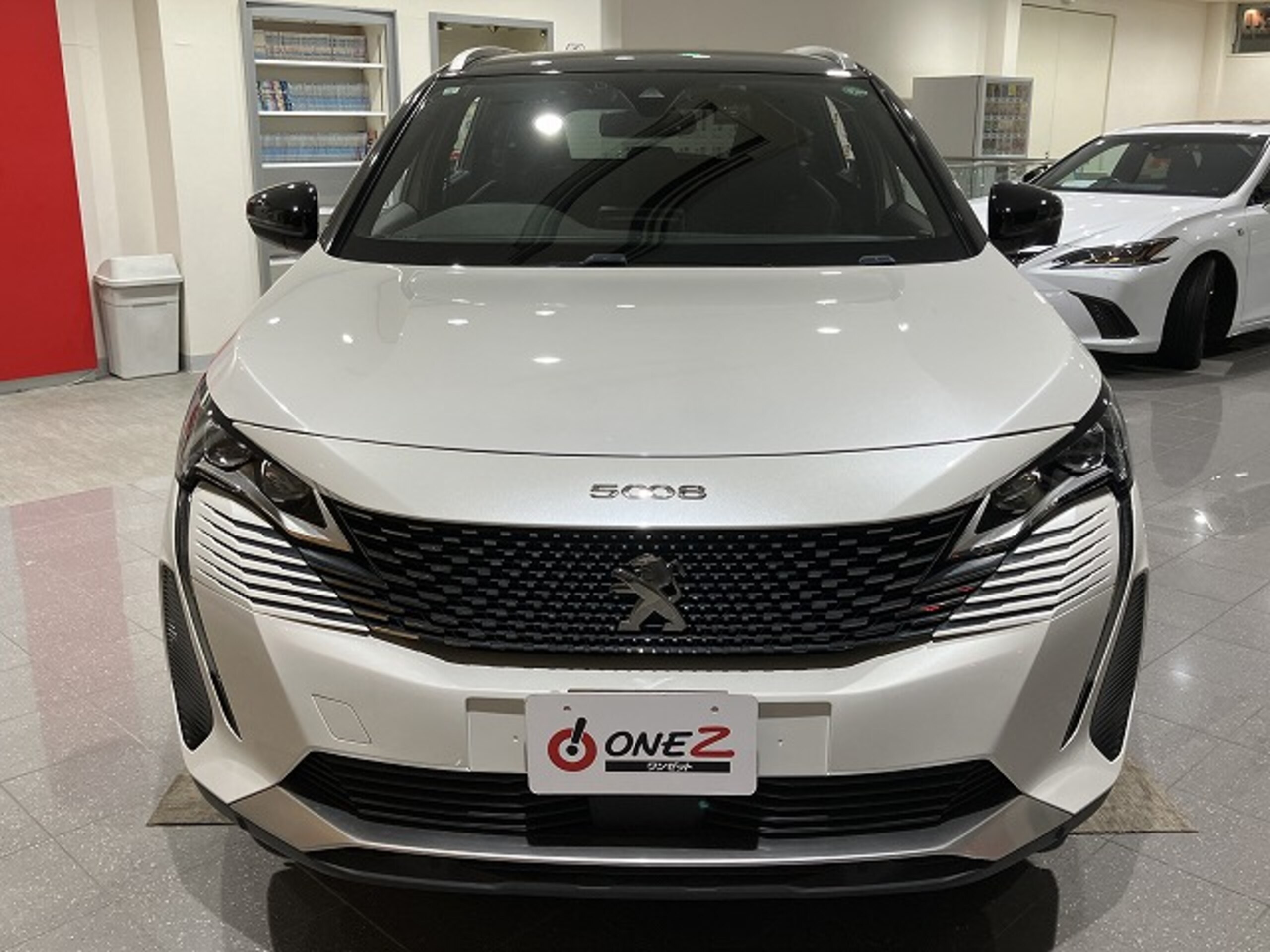 2021 Peugeot 5008 — photo 2