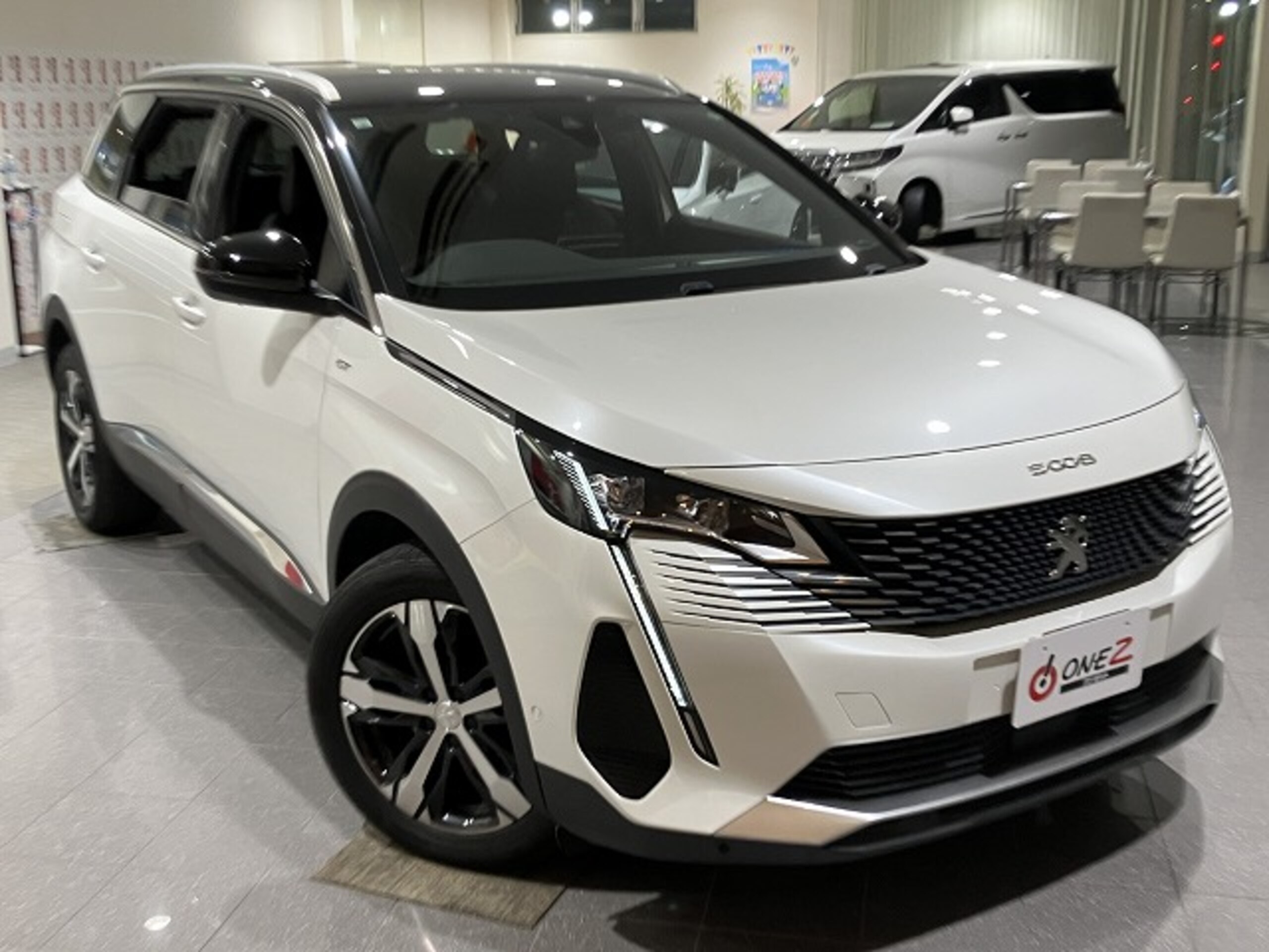 2021 Peugeot 5008 — photo 3