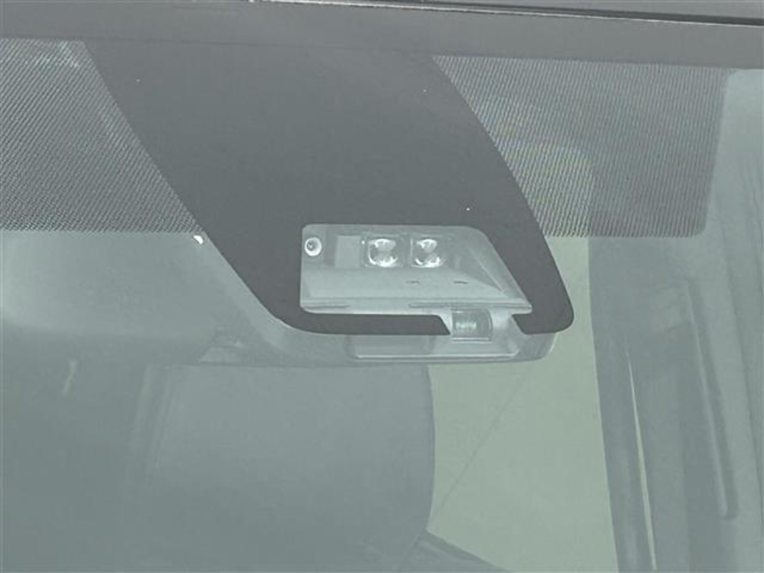 2021 Toyota Noah — photo 3