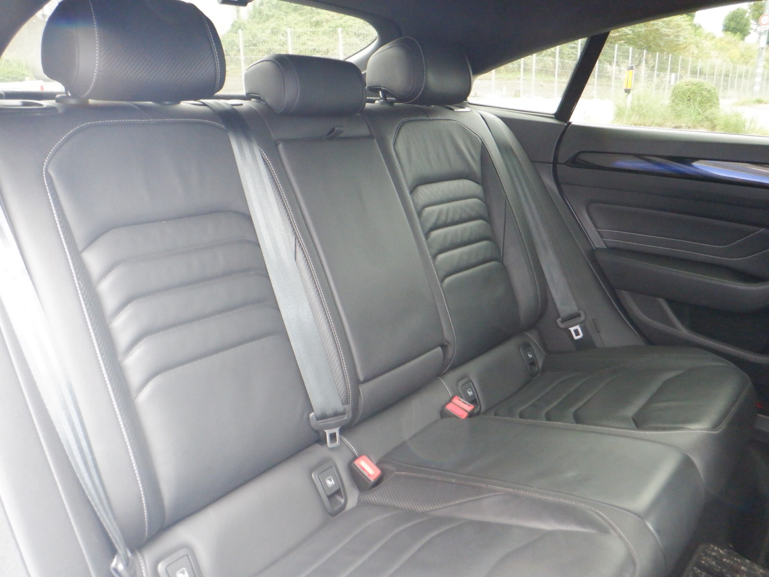 Volkswagen Arteon TSI 4Motion R-Line Advance 4WD — photo 9