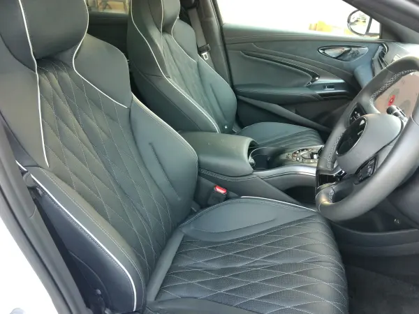 BYD Seal AWD BYD Certified Used Car / DINAUDIO Audio System / Ventilation / Seat Heater / 15.6-inch Center Display / Retractable Door Handles (White) — photo 9