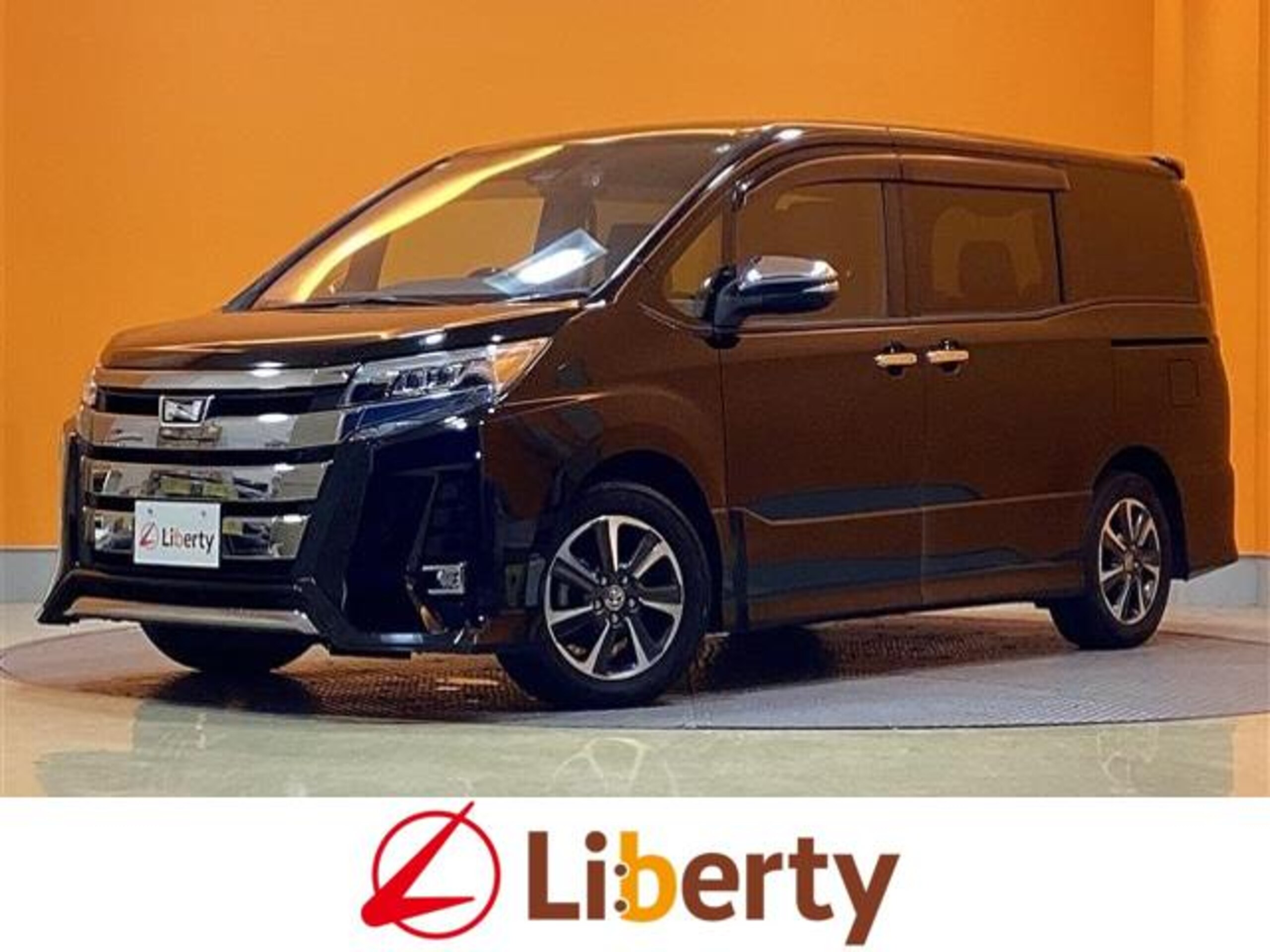 Toyota Noah 2.0 Si WxBIII
