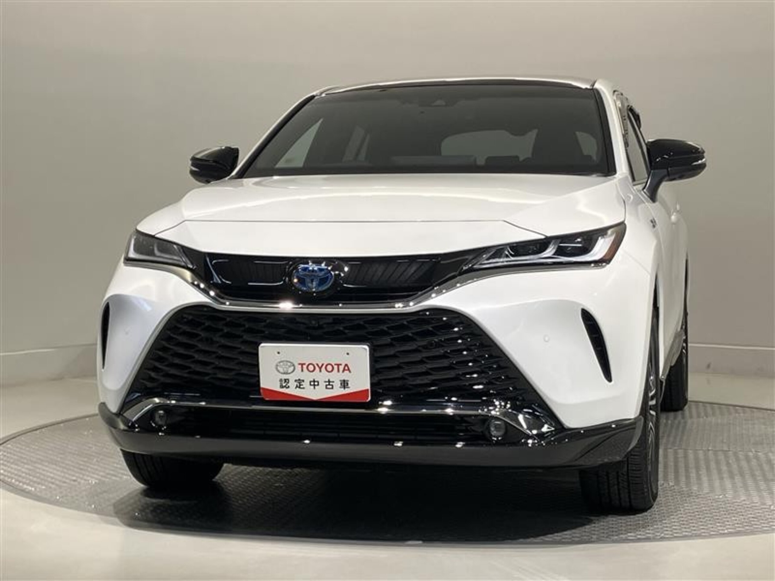 2023 Toyota Harrier — photo 2