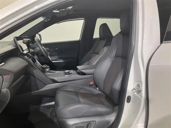 Toyota Harrier 2.5 Plug-in Hybrid Z E-Four 4WD with Pre-Collision System, Cruise Control, Vehicle Stability Control, Lane Keeping Assist (Pearl Mica) — photo 8