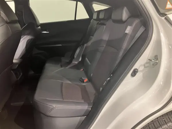 Toyota Harrier 2.5 Plug-in Hybrid Z E-Four 4WD with Pre-Collision System, Cruise Control, Vehicle Stability Control, Lane Keeping Assist (Pearl Mica) — photo 9