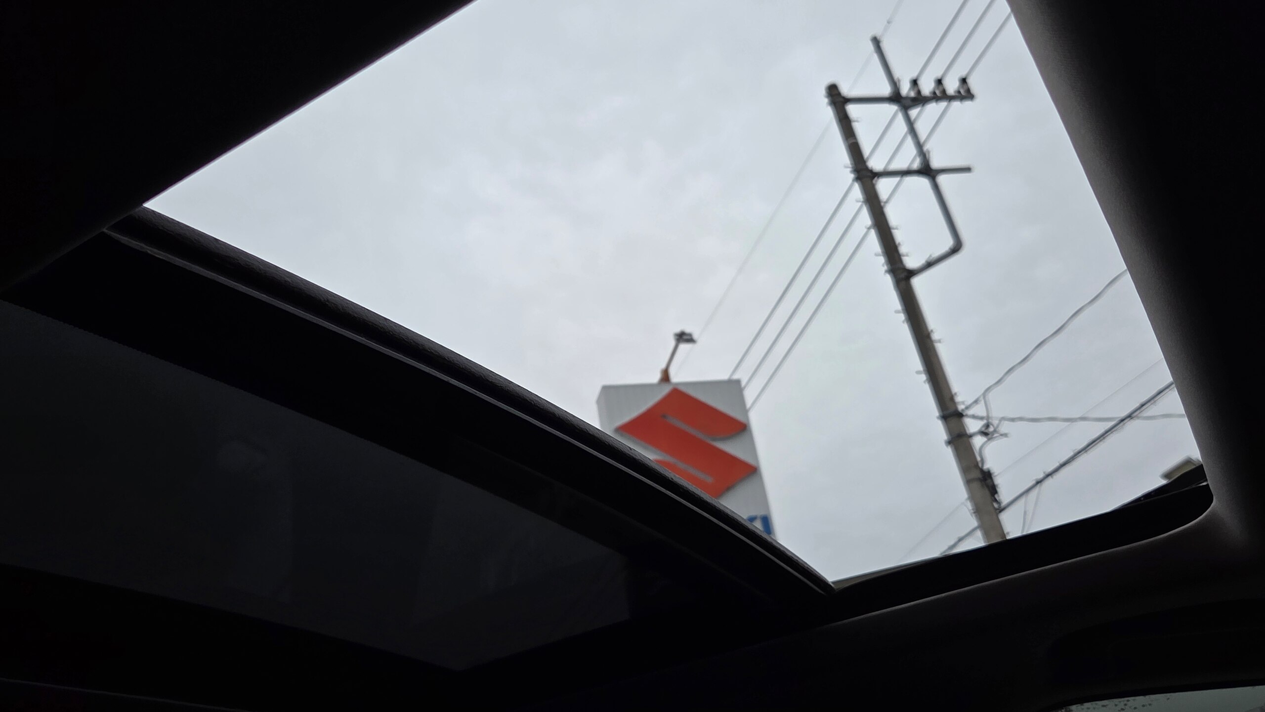 Honda CR-V 2.0 Hybrid EX Masterpiece 4WD — photo 9