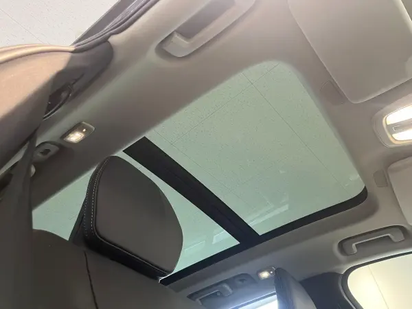 Volvo XC90 Ultimate T8 AWD Plug-in Hybrid 4WD - Certified Used Car - Company Demo Car - B&W High Fidelity Sound - Panoramic Glass Sunroof - Front Seat Relaxation - Genuine 360 Drive Recorder - Google Infotainment System - Non-Smoking Car (Onyx Black Metallic) — photo 9