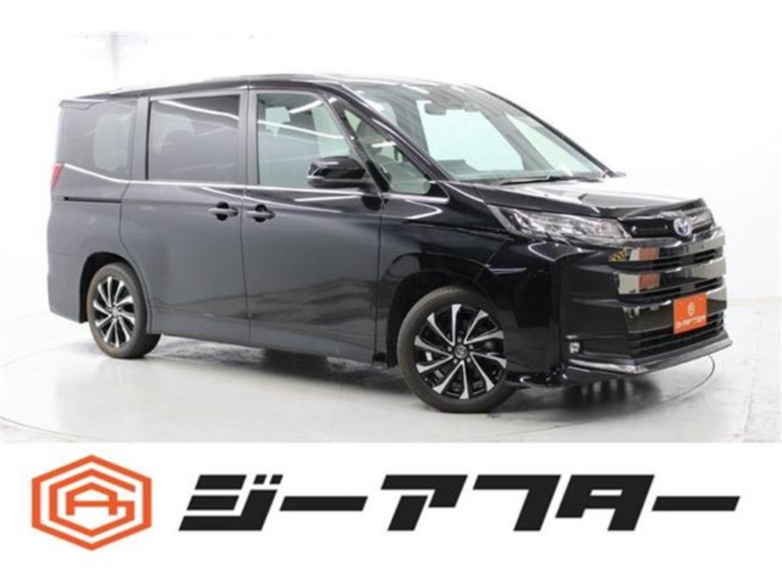 Toyota Noah 1.8 Hybrid S-Z