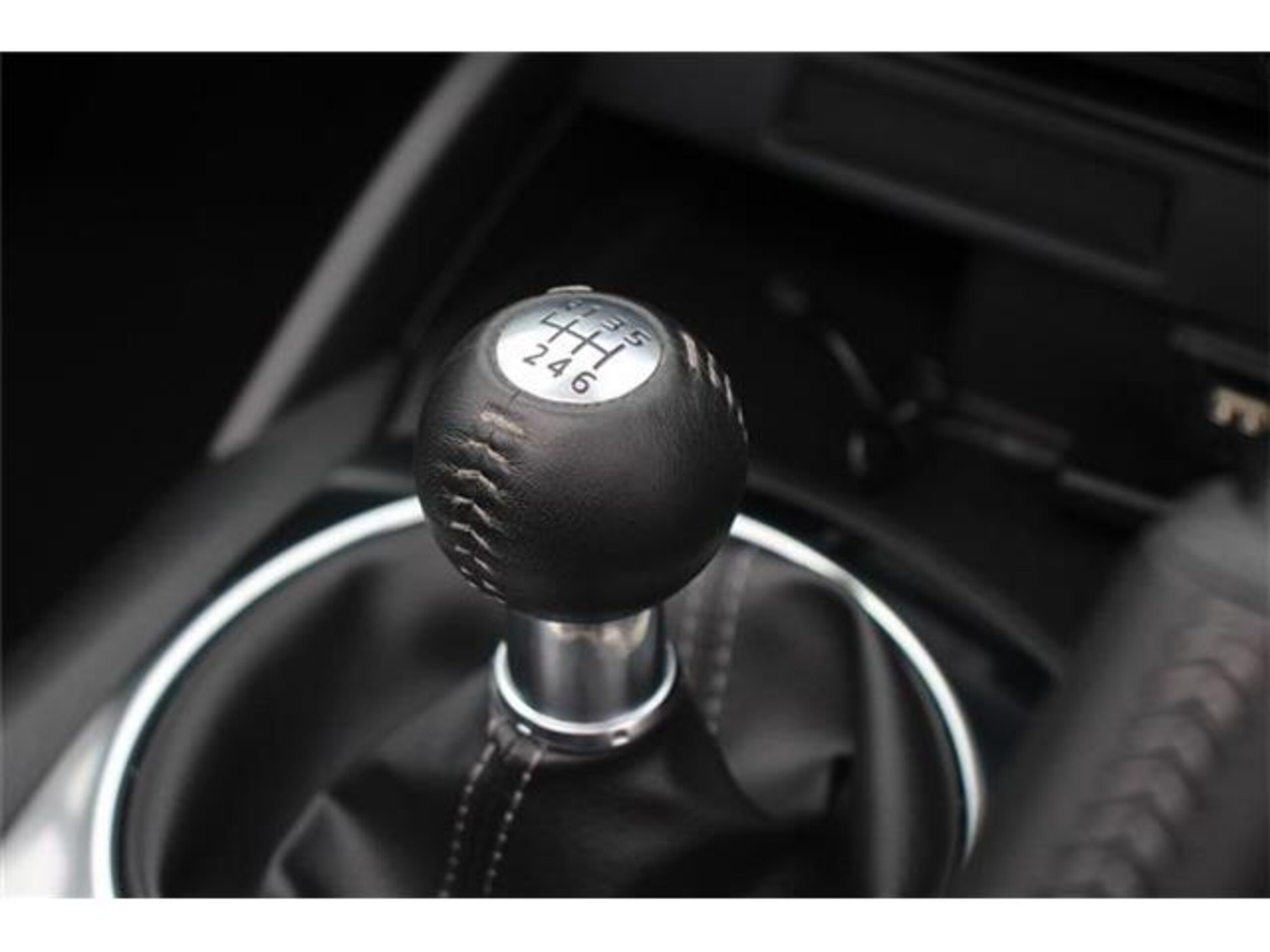 2023 Mazda Roadster — photo 3