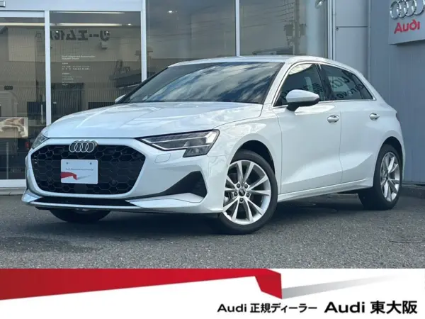 Audi A3 Sportback 30 TFSI Advanced Late Model Current Model / Convenience & Assistance Package Light / 1000km Mileage / MMI Navigation Package / Rear Camera / Seat Heater / Adaptive Cruise Control / Side Assist / Lane Assist / Power Seats / Certified Used Car (Glacier White M) — thumbnail 1