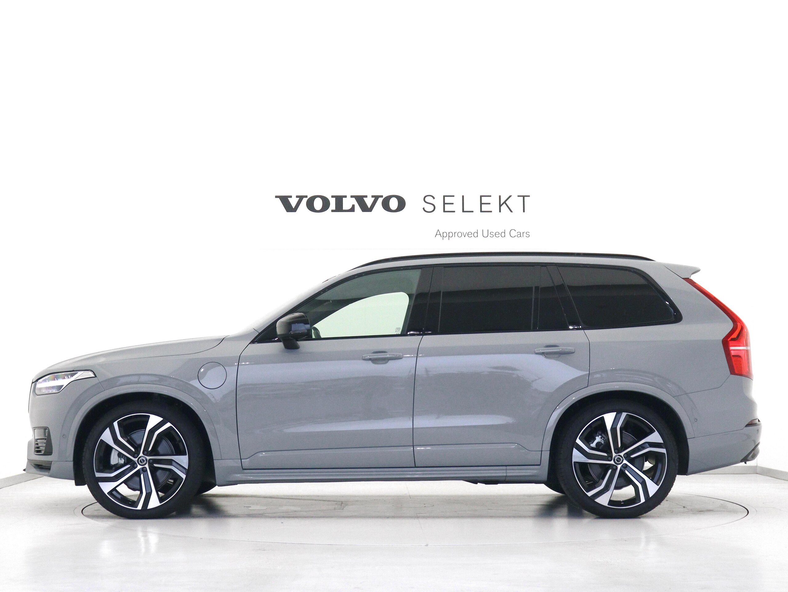 Volvo XC90 Ultimate T8 AWD Plug-in Hybrid 4WD PHEV Sunroof B&W Air Suspension 2025 Model 3-Row 7-Seater Google Built-in Dashcam Crystal Shift Knob Grey Ash Wood Panel Front & 2nd Row Seat Heaters 22-inch AW Relaxation Function 360° Camera (Vapor Grey Metallic) — photo 7