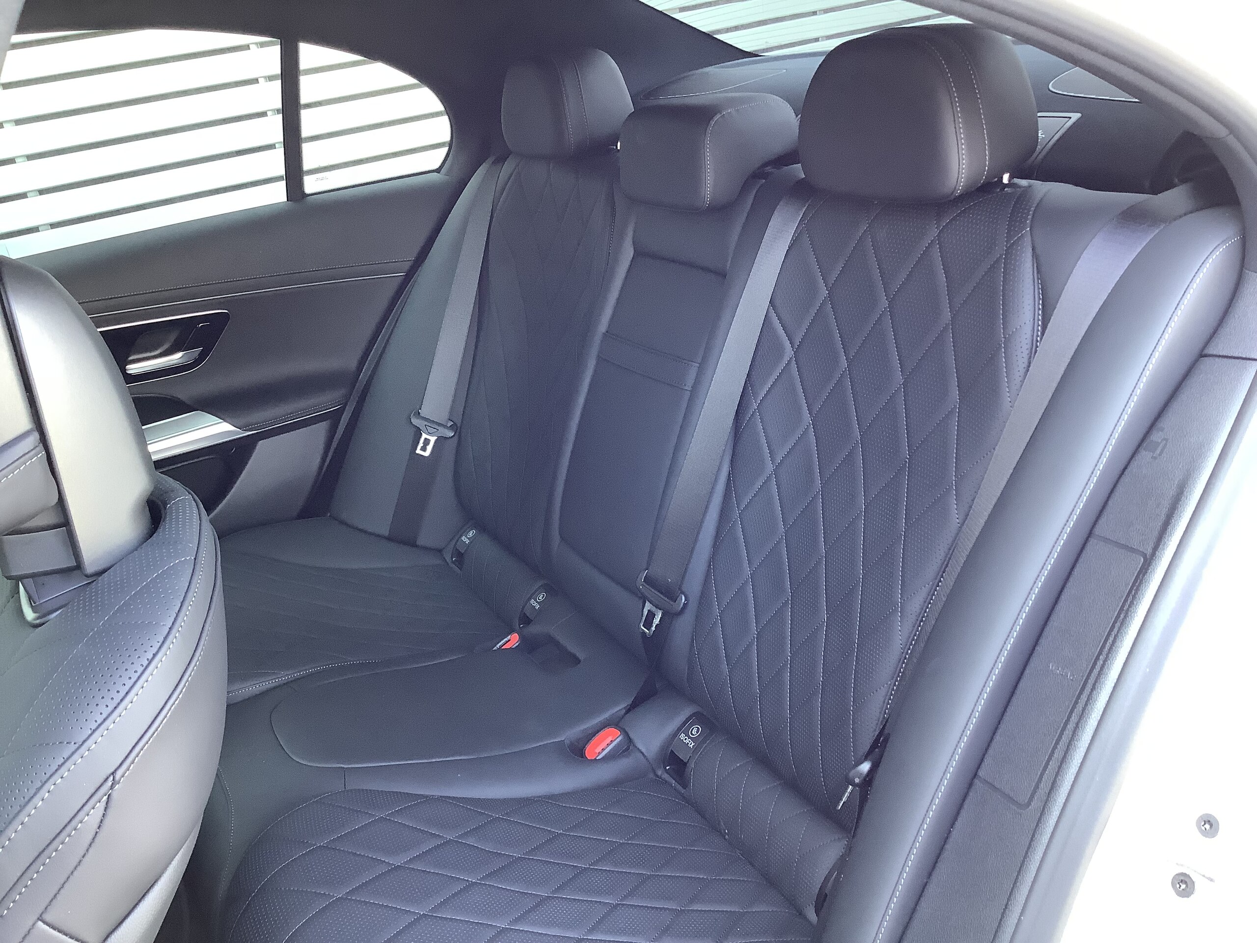 Mercedes-Benz E-Class E220 d Avantgarde (ISG) Diesel Turbo MP202401 (Opaque White) — photo 8