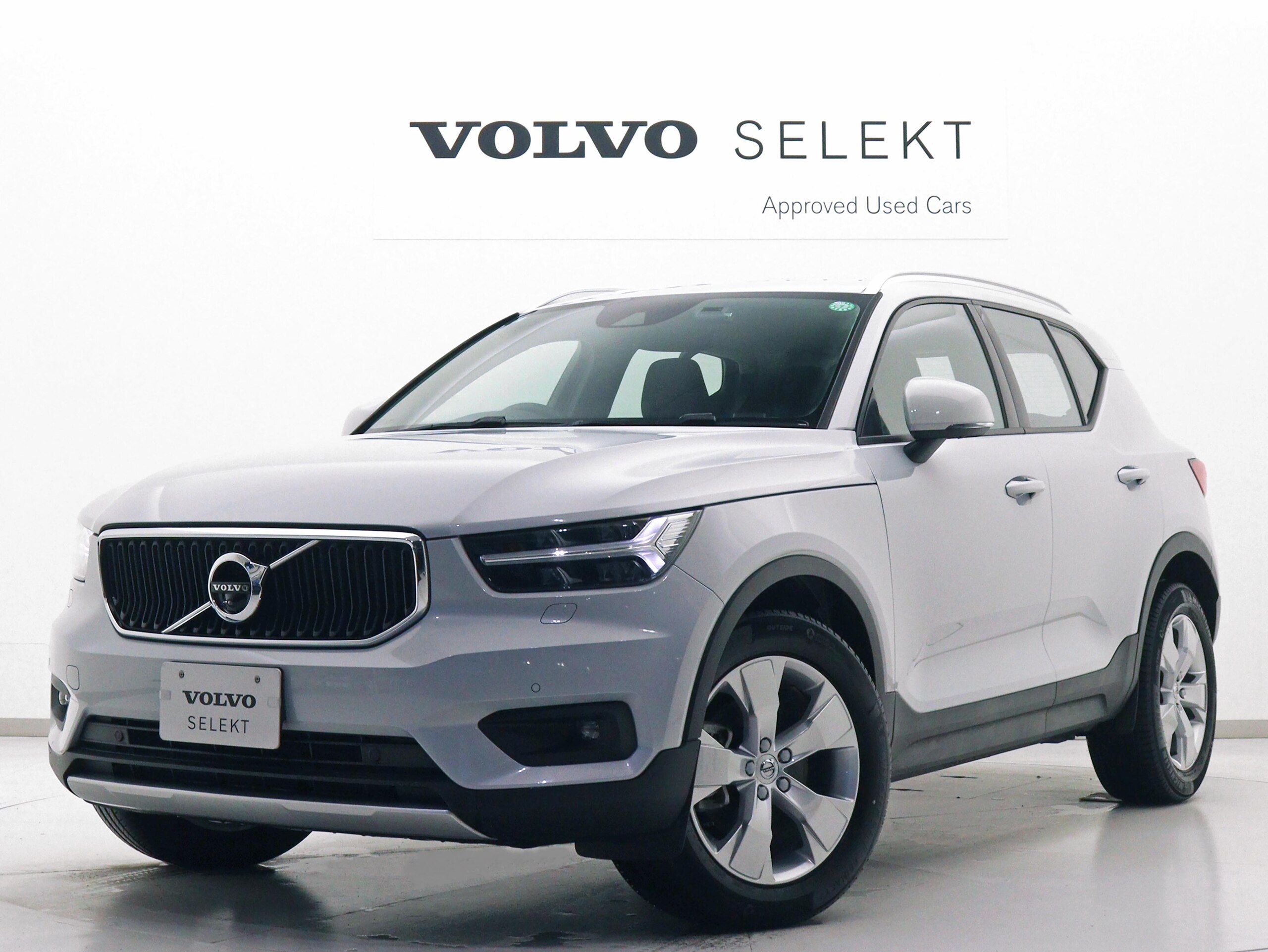 Volvo XC40 B4 AWD Momentum 4WD