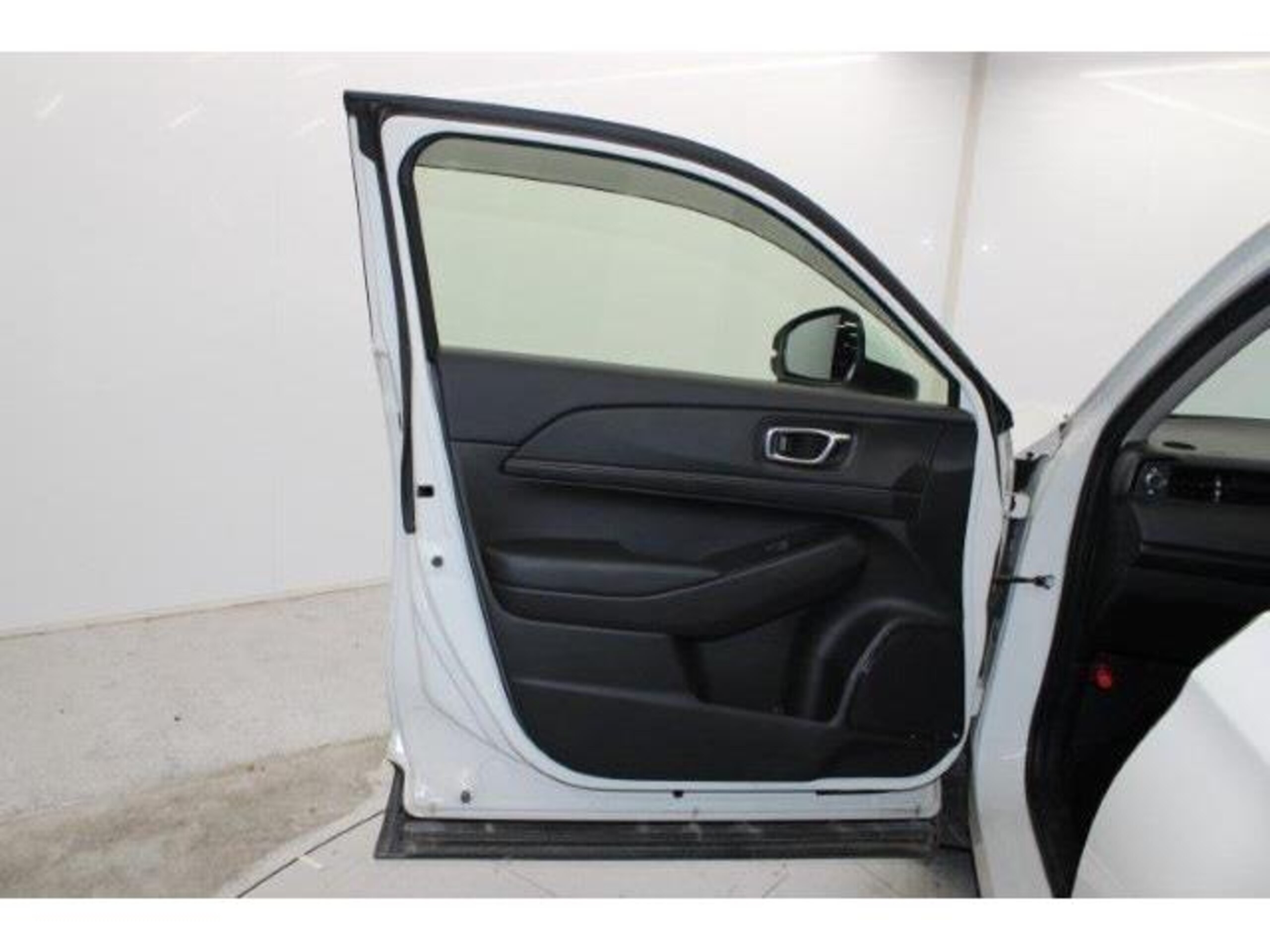 Honda Vezel 1.5 e:HEV X — photo 7