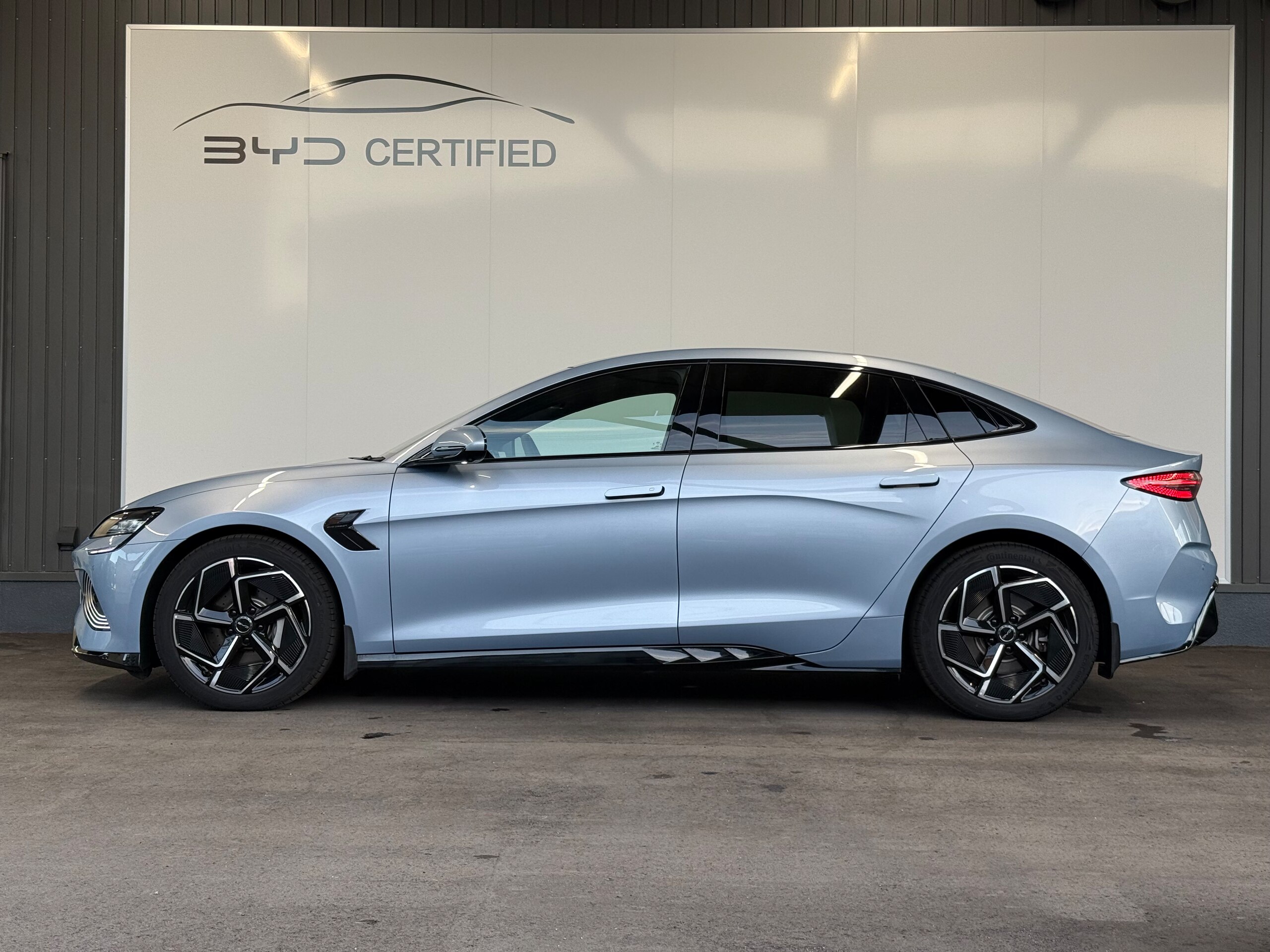 2024 Byd Seal — photo 2