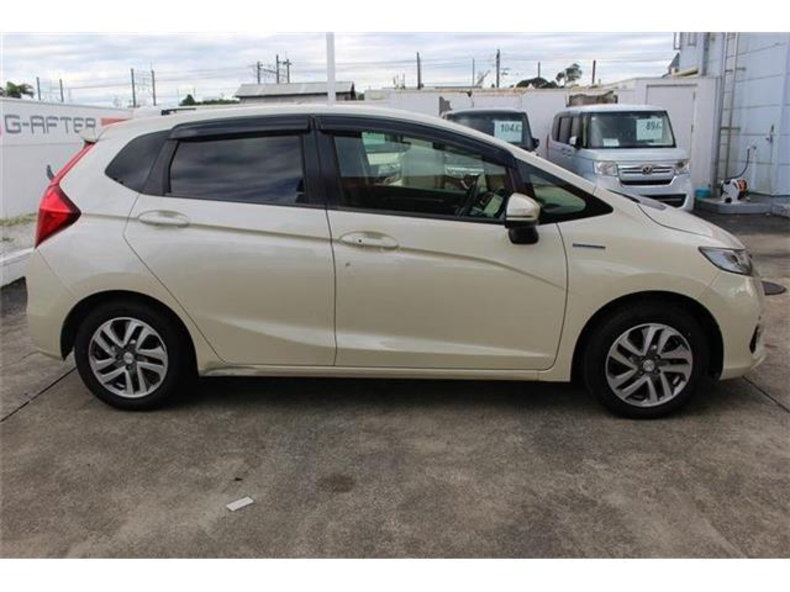 Honda Fit 1.5 Hybrid F Comfort Edition — photo 9