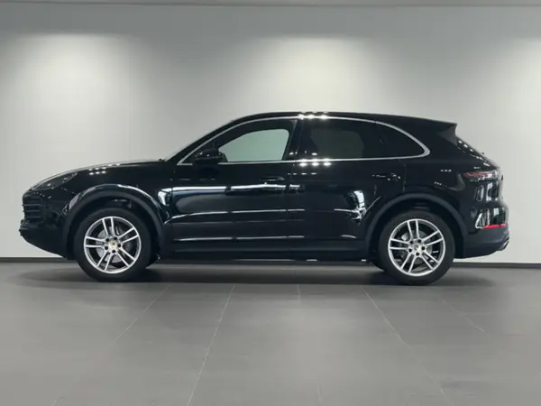 2020 Porsche Cayenne — photo 2