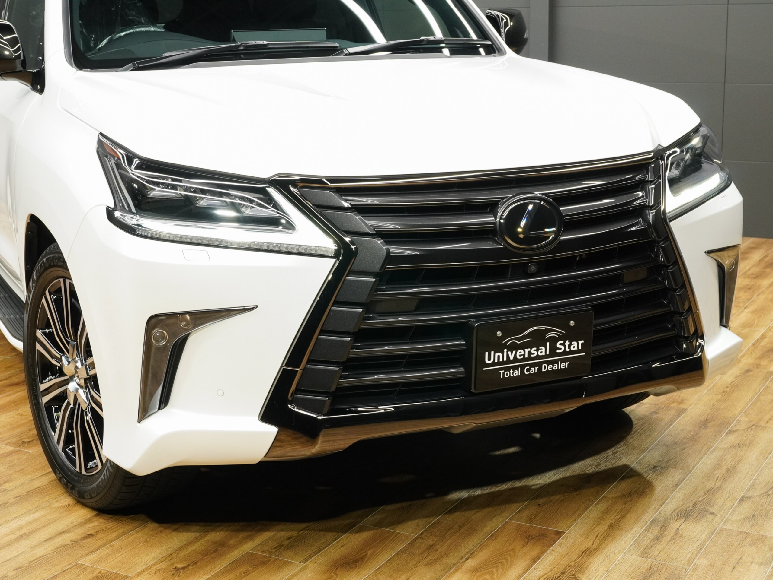 Lexus LX570 Black Sequence 4WD — photo 9