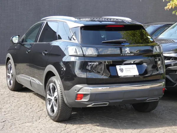 2025 Peugeot 3008 — photo 2