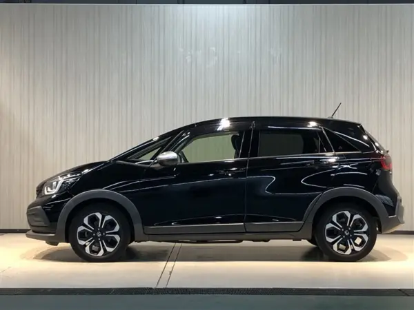 Honda Fit 1.5 e:HEV Crosstar 4WD Genuine AW ETC Dashcam Full-Seg TV LED (Black) — photo 8