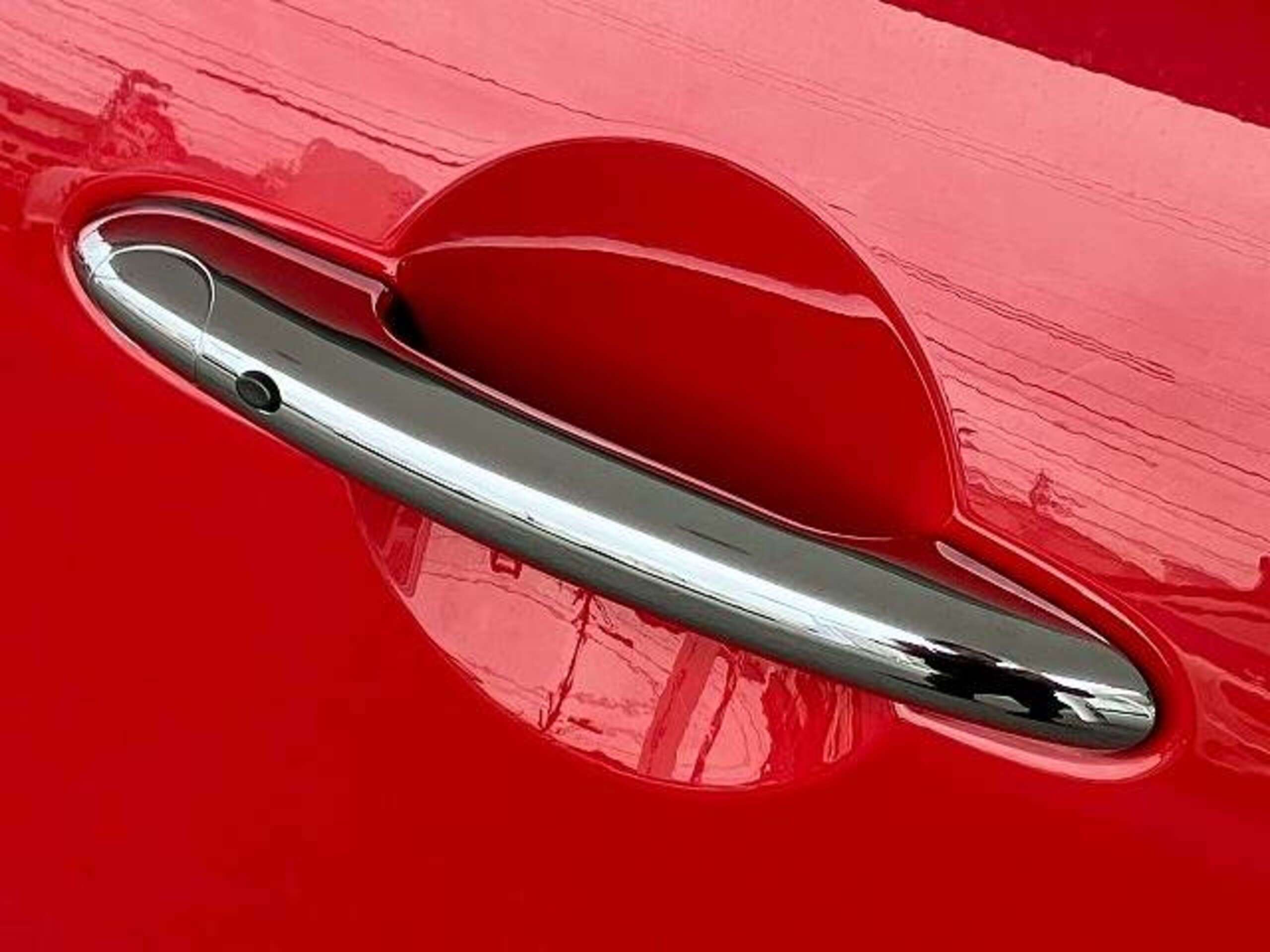 Mini Cooper D 5-Door with Factory Navigation, Heated Leather Seats, Rear Camera, Intelligent Safety, ETC, Comfort Access, Rain Sensor, Auto Lights, LED Headlights, Idling Stop (Chili Red) — photo 8