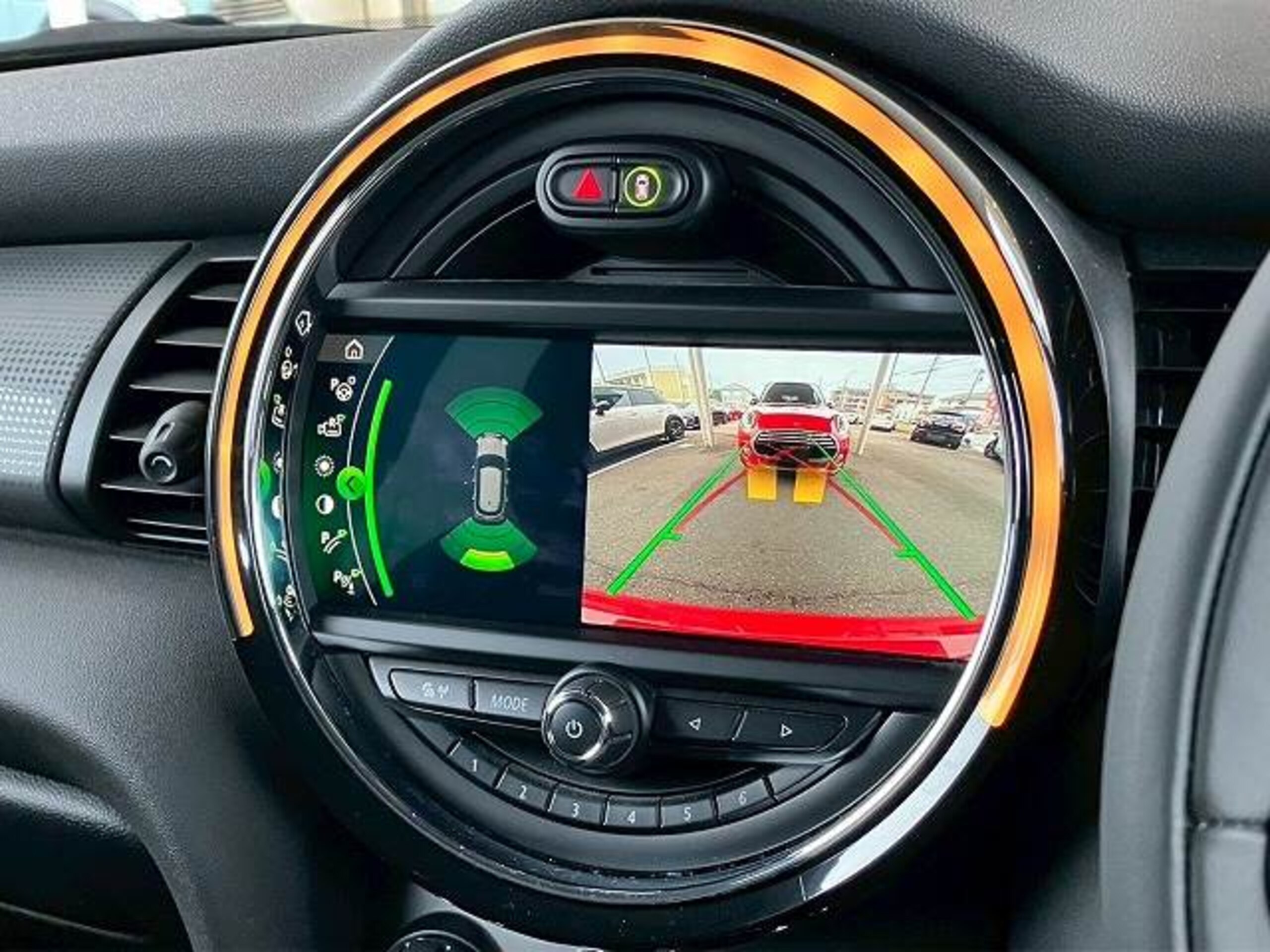 Mini Cooper D 5-Door with Factory Navigation, Heated Leather Seats, Rear Camera, Intelligent Safety, ETC, Comfort Access, Rain Sensor, Auto Lights, LED Headlights, Idling Stop (Chili Red) — photo 7