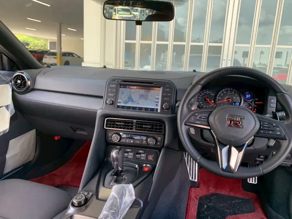 2024 Nissan Gt-r — photo 3