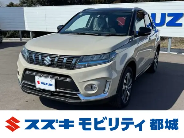 Suzuki Escudo 1.5 4WD (Beige Two-Tone) — thumbnail 1
