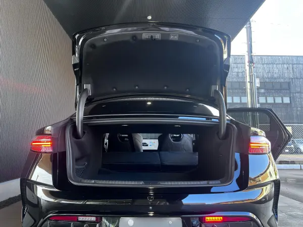 BYD Seal AWD BYD Blade Battery (Range 575km) Panoramic Glass Roof UV Cut Glass (Front 3 Panes) Apple CarPlay Android Auto BYD Around View Dynaudio Hi-Fi Audio Speakers (12 units, 775W max) (Cosmos Black) — photo 9