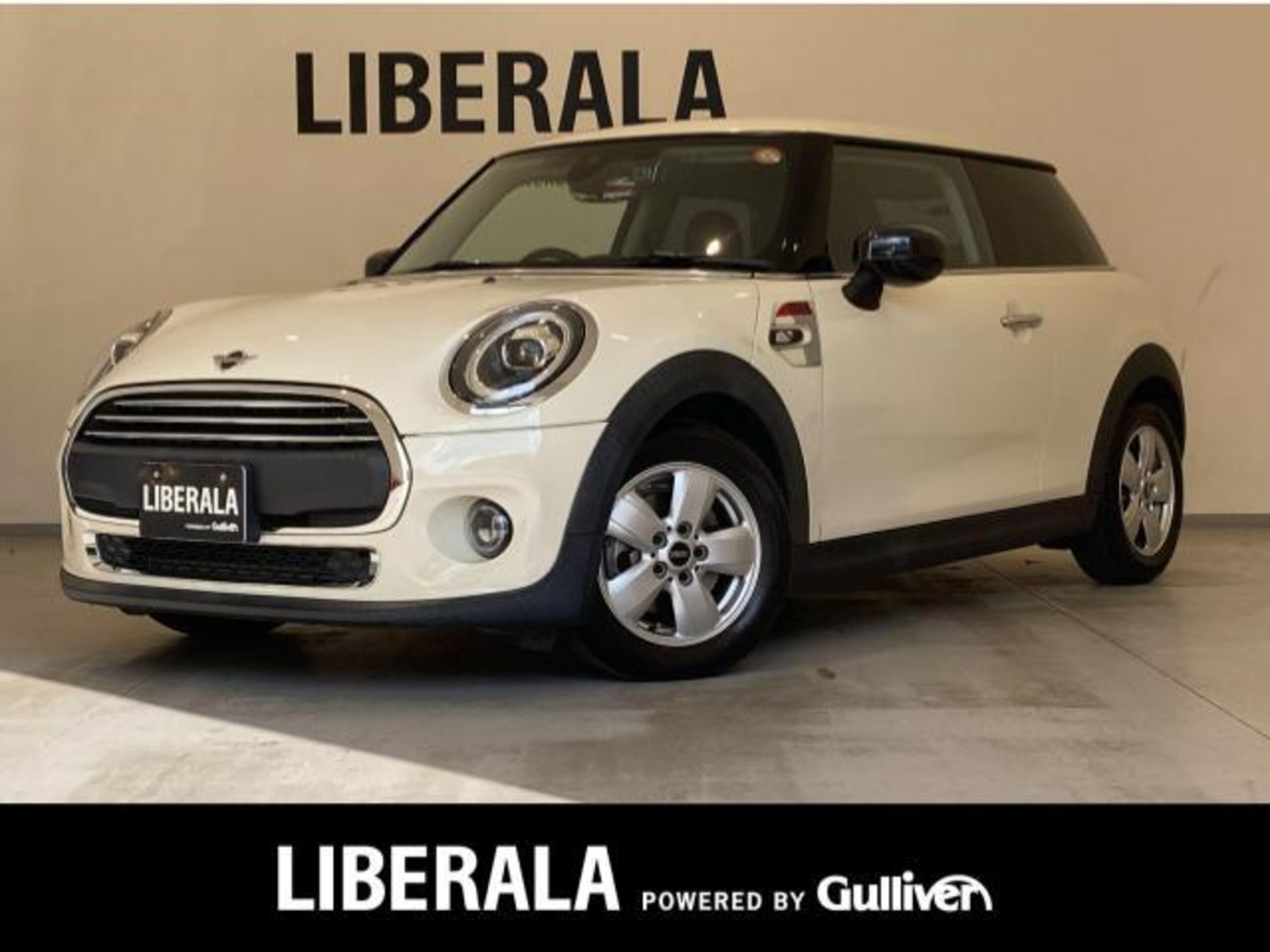 Mini Mini Victoria 3-door DCT Special Edition with Factory Navigation, Bluetooth, Backup Camera, Corner Sensors, Factory 15-inch Alloy Wheels, LED Lights, Union Jack Tail, Idling Stop, ETC, Front Fog Lamps, Dash Cam!! (Pepper White)