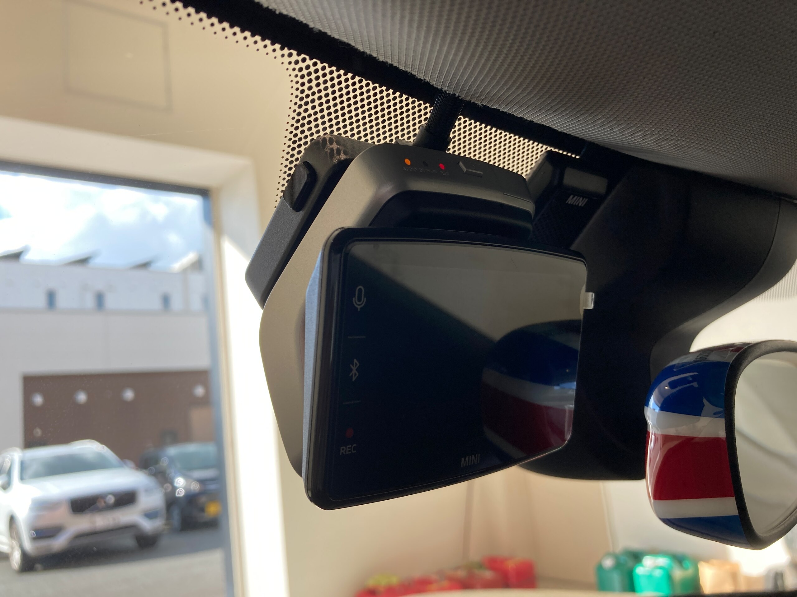 Mini Mini Victoria 3-door DCT Special Edition with Factory Navigation, Bluetooth, Backup Camera, Corner Sensors, Factory 15-inch Alloy Wheels, LED Lights, Union Jack Tail, Idling Stop, ETC, Front Fog Lamps, Dash Cam!! (Pepper White) — photo 7