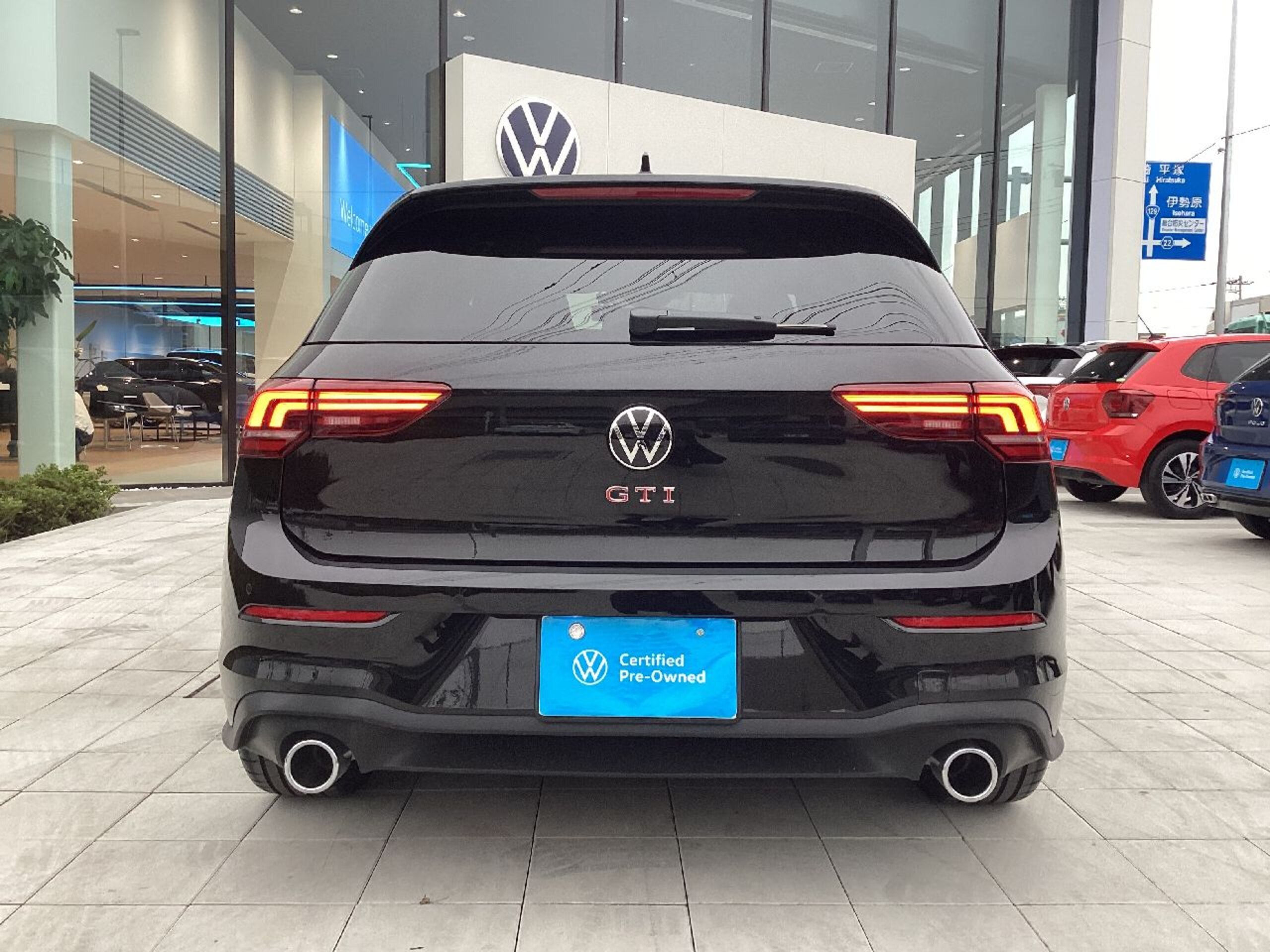 2025 Volkswagen Golf — photo 3