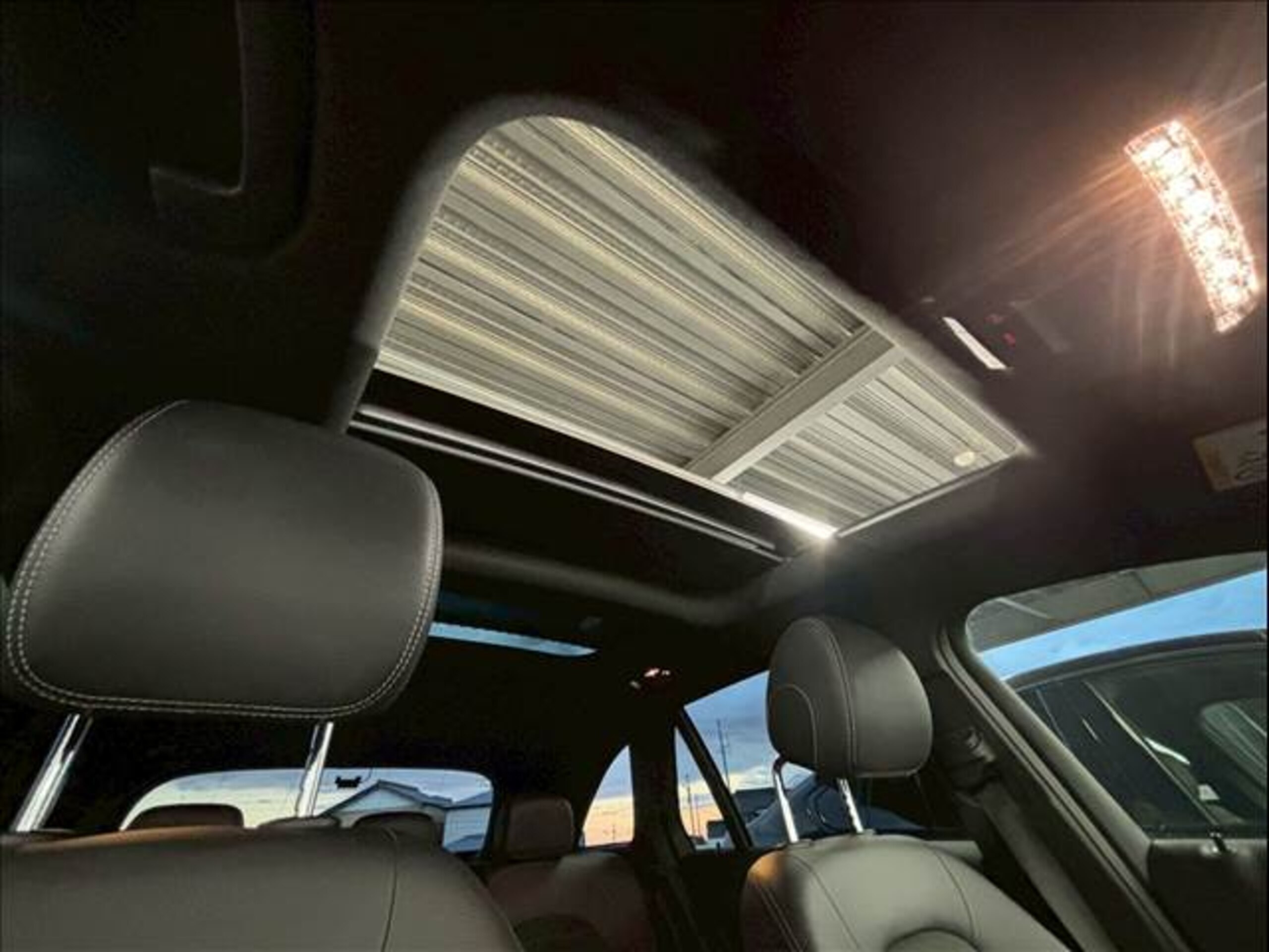 2020 Mercedes-benz Glc — photo 2